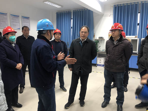 中國建材研究總院到建材公司調研