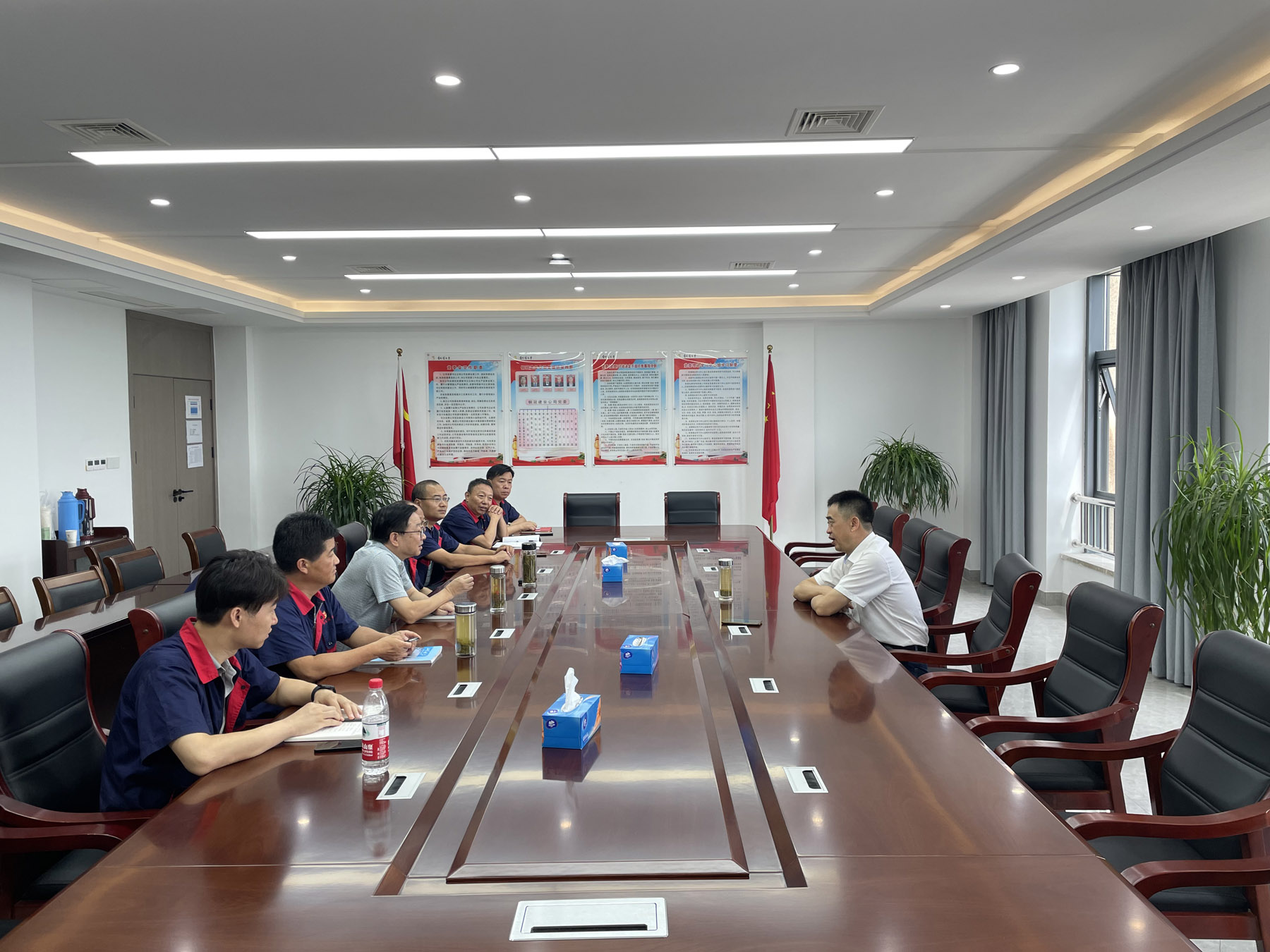 集團公司黨委委員、總工程師周俊到公司調研 